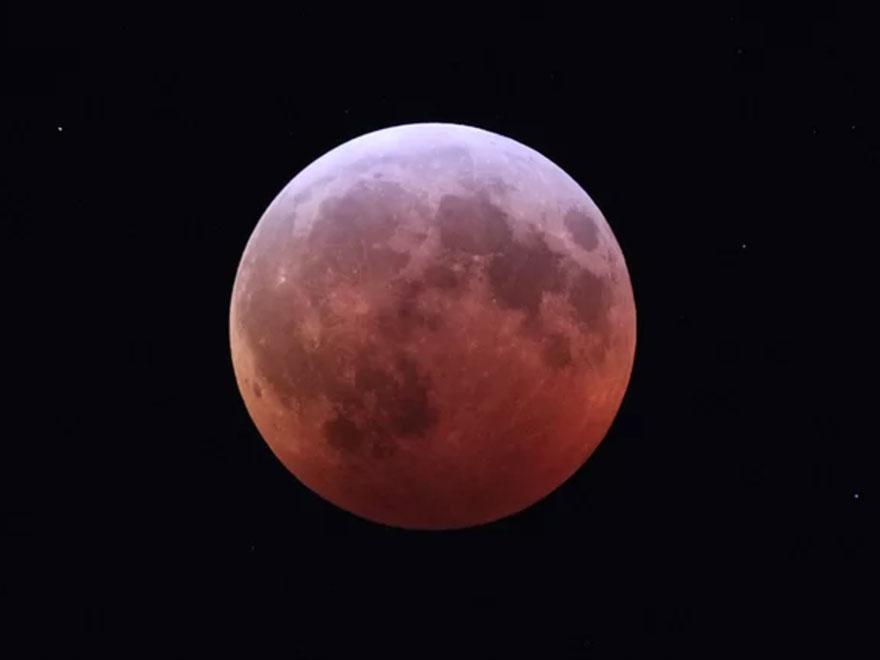 View: Magnificent Super Blood Wolf Moon Time Lapse Videos
